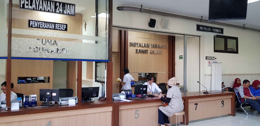 Penuh Pasien Covid-19, RS Elisabeth Semarang Dirikan Tenda Darurat