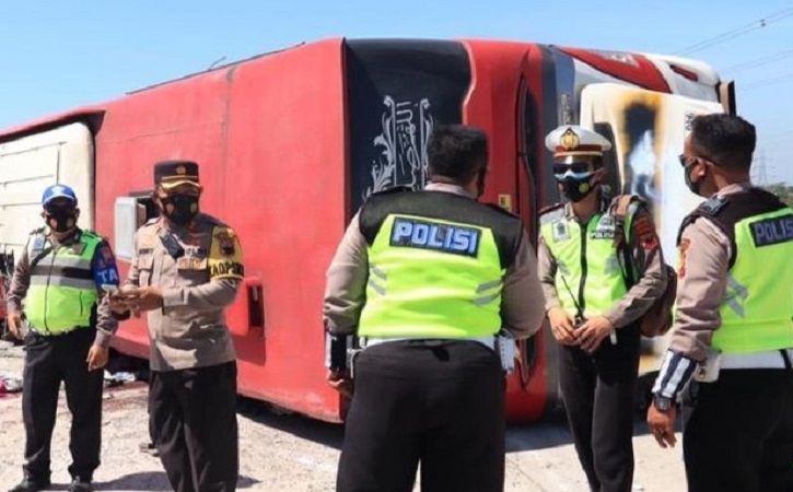 Kecelakaan Maut Bus di Tol Pemalang, 7 Orang Meninggal