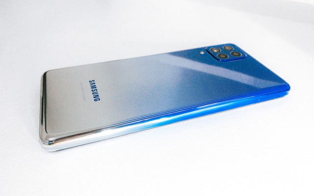 PPKM Darurat, Begini Cara Habisin Baterai Smartphone 7.000 mAh yang Megang Banget