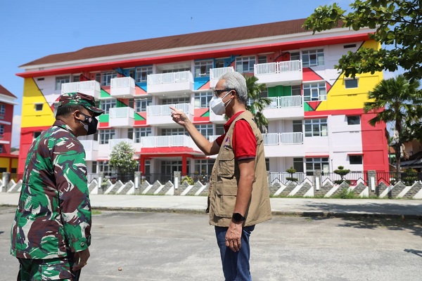 Gubernur Ganjar Minta Azan Tetap Berkumandang, Meski Warga Harus Ibadah di Rumah