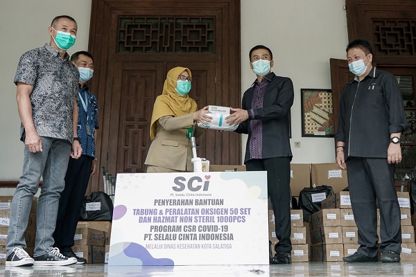 Dapat Donasi 50 Tabung Oksigen & 1.000 Baju Hazmat, Wali Kota Salatiga: Semoga Tidak Terpakai