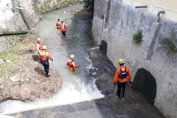 2 Pemotor di Semarang Ditemukan Meninggal Dunia di Saluran Air