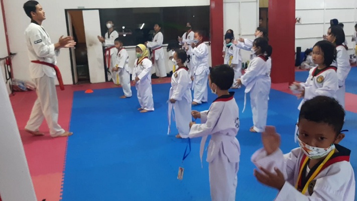Jan Ethes Effeck, Dojang Taekwondo SKB Solo Kebanjiran Pendaftar
