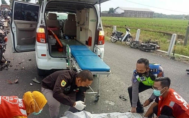 Kecelakaan Sragen, Supra Ditabrak CB 1 Orang Meninggal