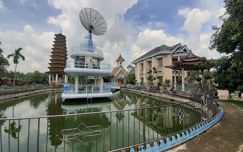 Unik! Rumah di Madiun Ini Dilengkapi Tempat Ibadah 5 Agama