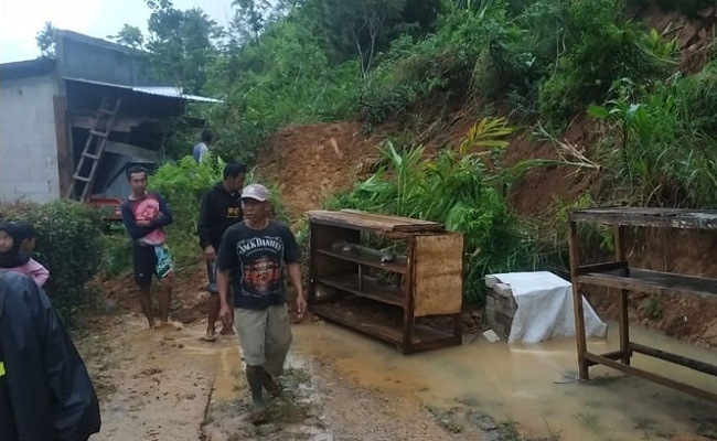 Longsor Wonogiri Sebabkan 4 Rumah Rusak dan Akses Jalan Terputus