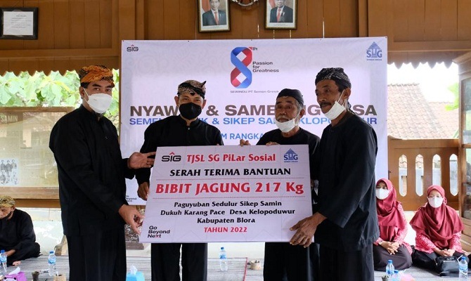 Perkokoh Silaturahmi, Semen Gresik Nyawiji dan Berbagi dengan Sedulur Sikep Samin