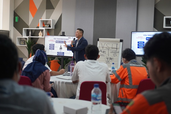 Perkuat Transformasi Budaya Kerja, Semen Gresik Internalisasi Core Values AKHLAK