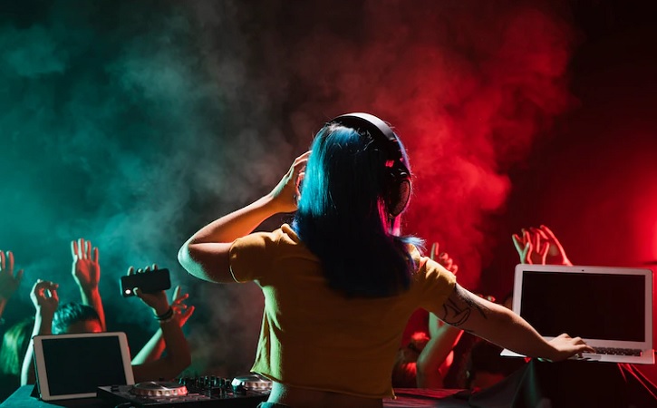Pesta Tahun Baru di Hotel Jepara: Ada Kembang Api sampai DJ Party