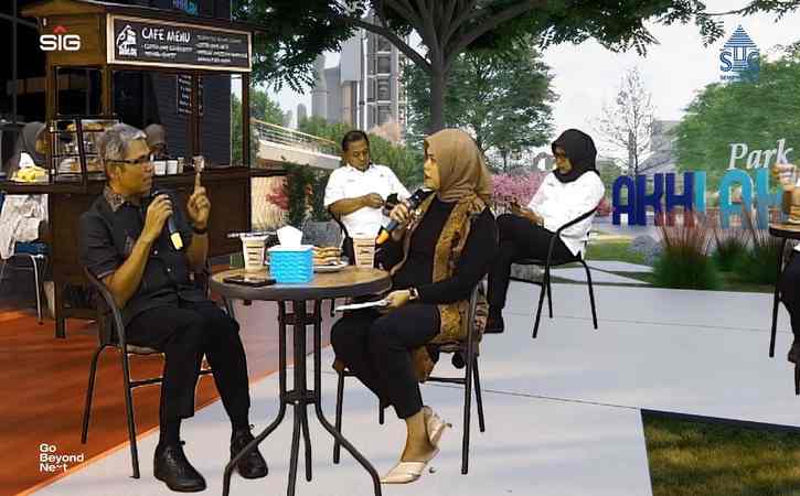 Bulan Loyal, Semen Gresik Gelar Bincang Santai “Core Values Akhlak Menjadi Insan Bersyukur”