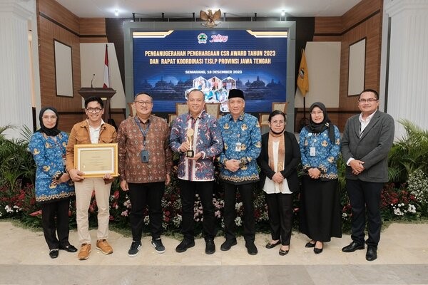 Keren, Semen Gresik Raih Predikat Pelaksana Terbaik 2 CSR Awards 2023 dari Pemprov Jateng
