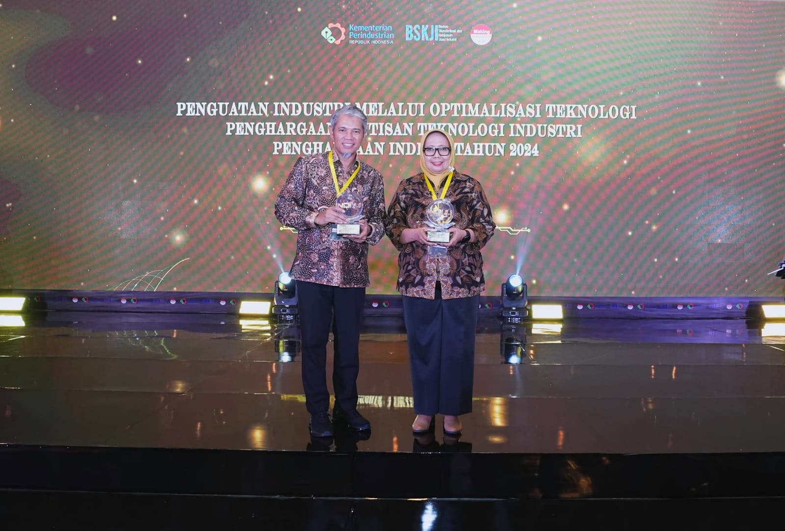 Konsisten Transformasi Teknologi, PT Semen Gresik Raih Penghargaan dari Kemenperin