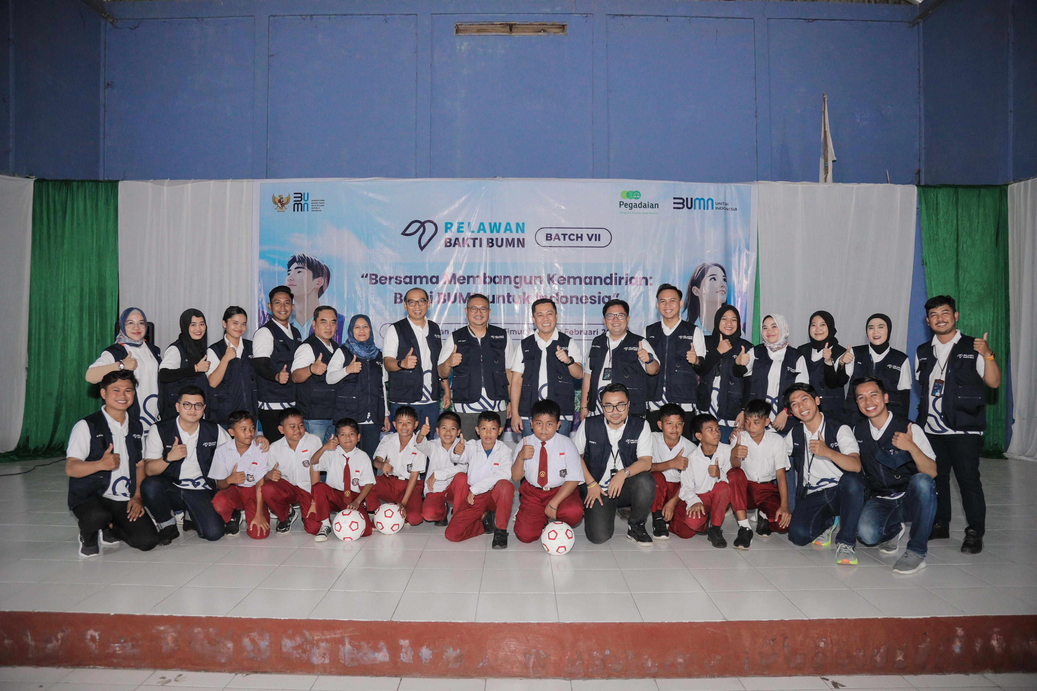 Relawan Bakti BUMN Pegadaian Perkuat Pemberdayaan Masyarakat dan Kelestarian Lingkungan di Derawan