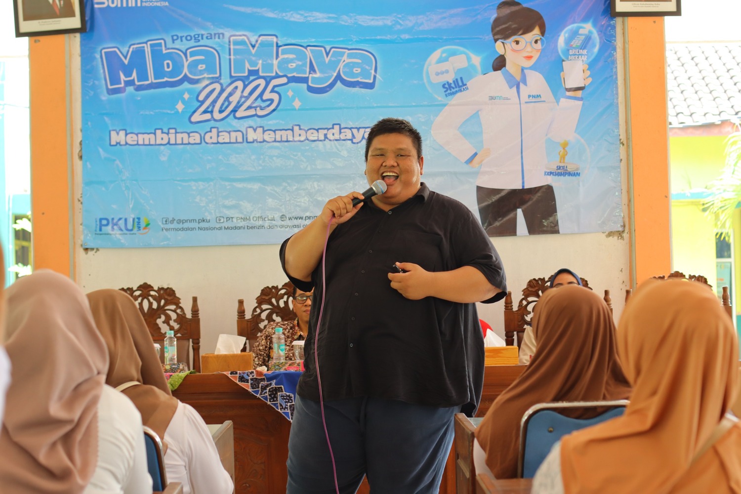 Wujudkan UMKM Naik Kelas, Semen Gresik Sertifikasi 4 Fasilitator Rumah BUMN Rembang Jadi Trainer Profesional