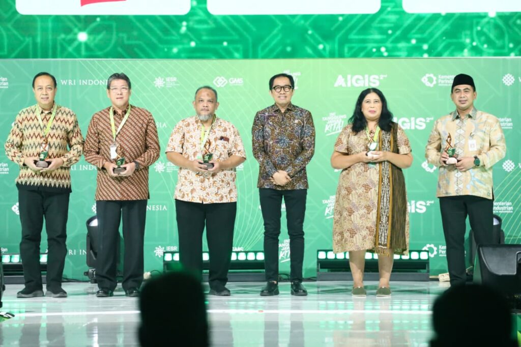 Selamat! Pemprov Jateng Terima Penghargaan Pemerintah Daerah dengan Implementasi Industri Hijau Terbaik