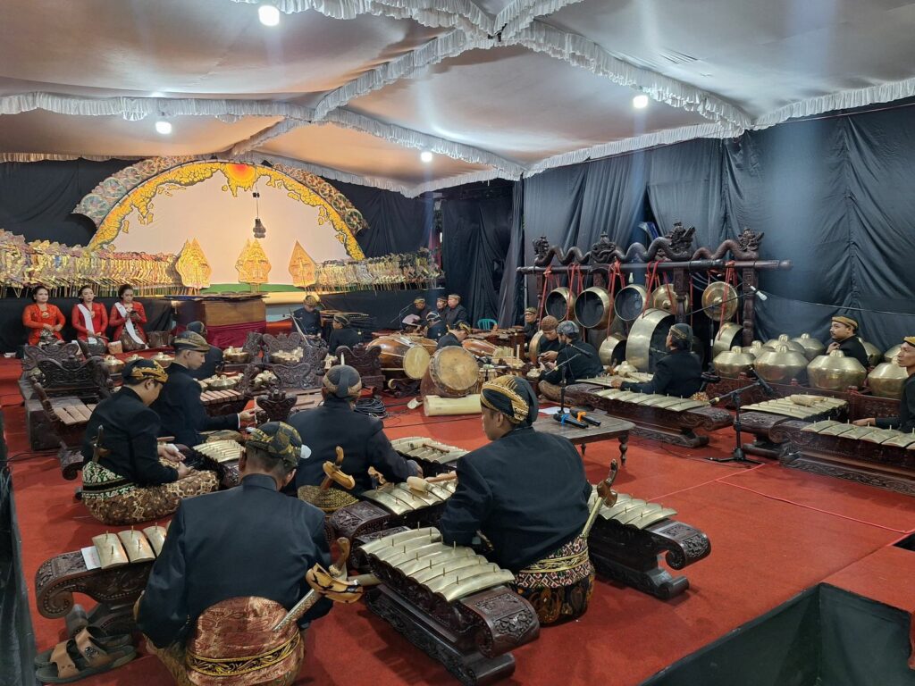 Banyak Petuah dalam Cerita Wayang Kulit, Ketua DPRD Jateng Ingin Pentaskan Lakon Berurutan