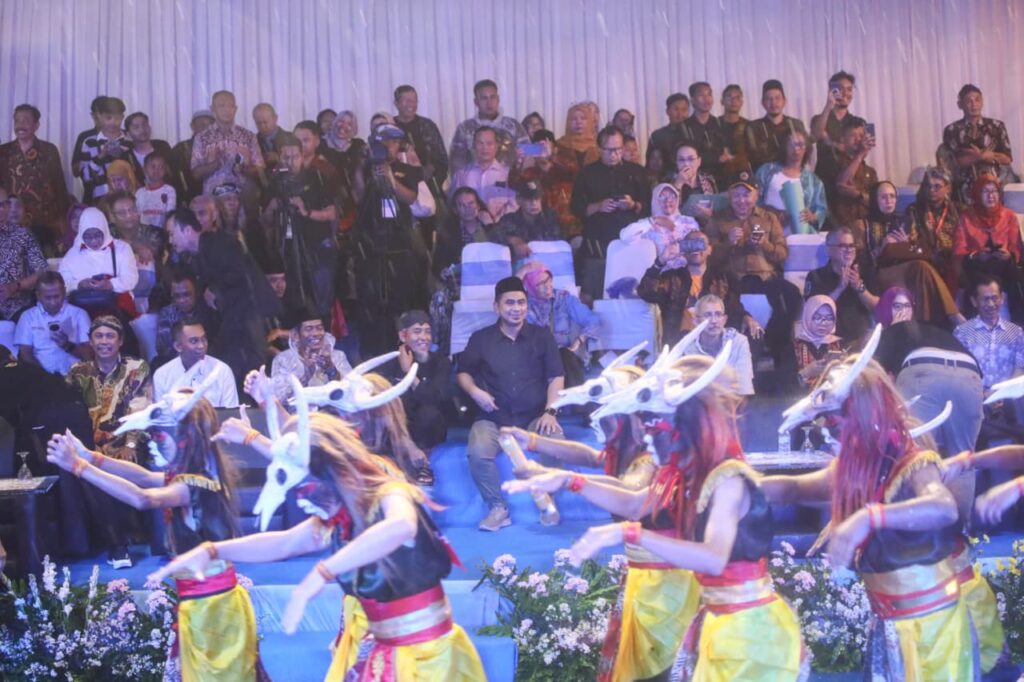 Meriah, Parade Seni Budaya HUT ke-80 Provinsi Jawa Tengah Jadi Promosi Wisata