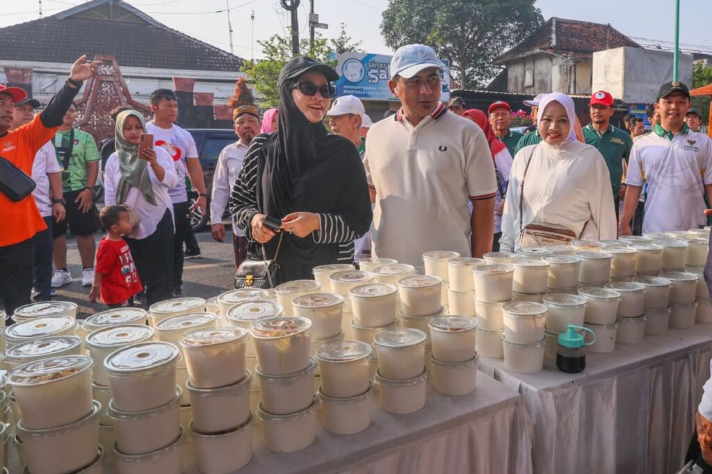 Rayakan Hari Jadi ke-80, Pemprov Jateng Gratiskan 14.582 Porsi Soto untuk Warga