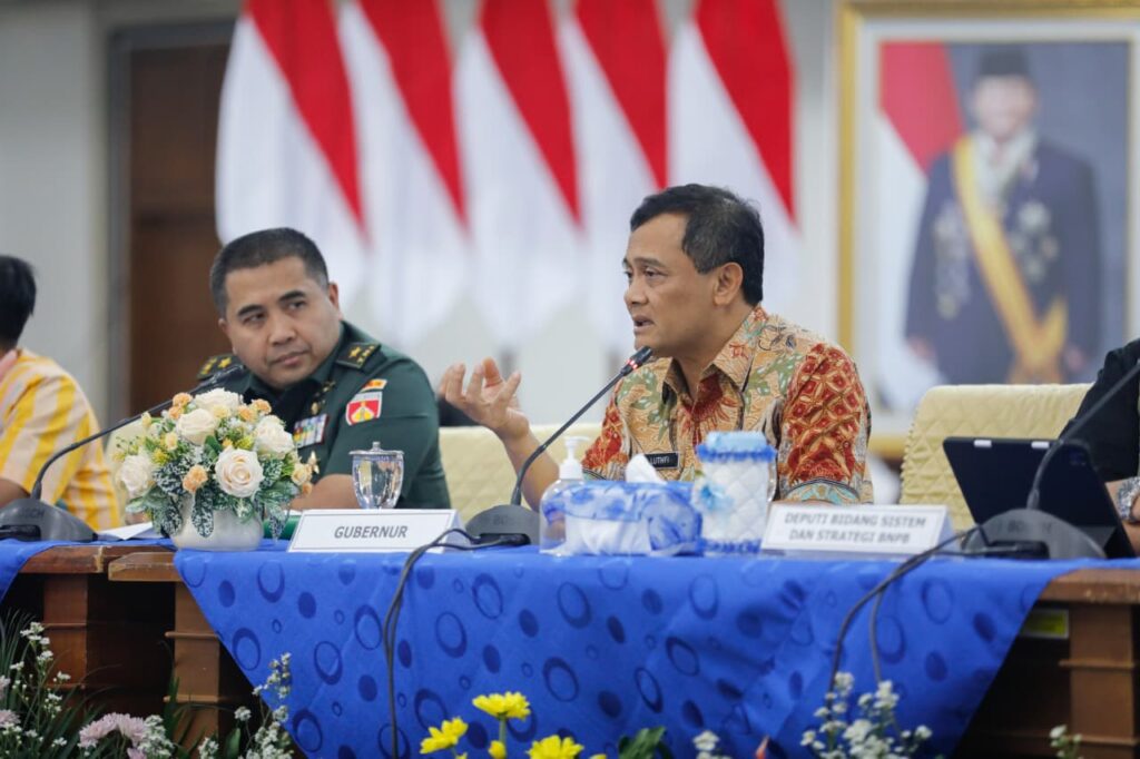 Gubernur Ahmad Luthfi Perintahkan Bupati dan Wali Kota di Jateng Petakan Daerah Rawan Bencana