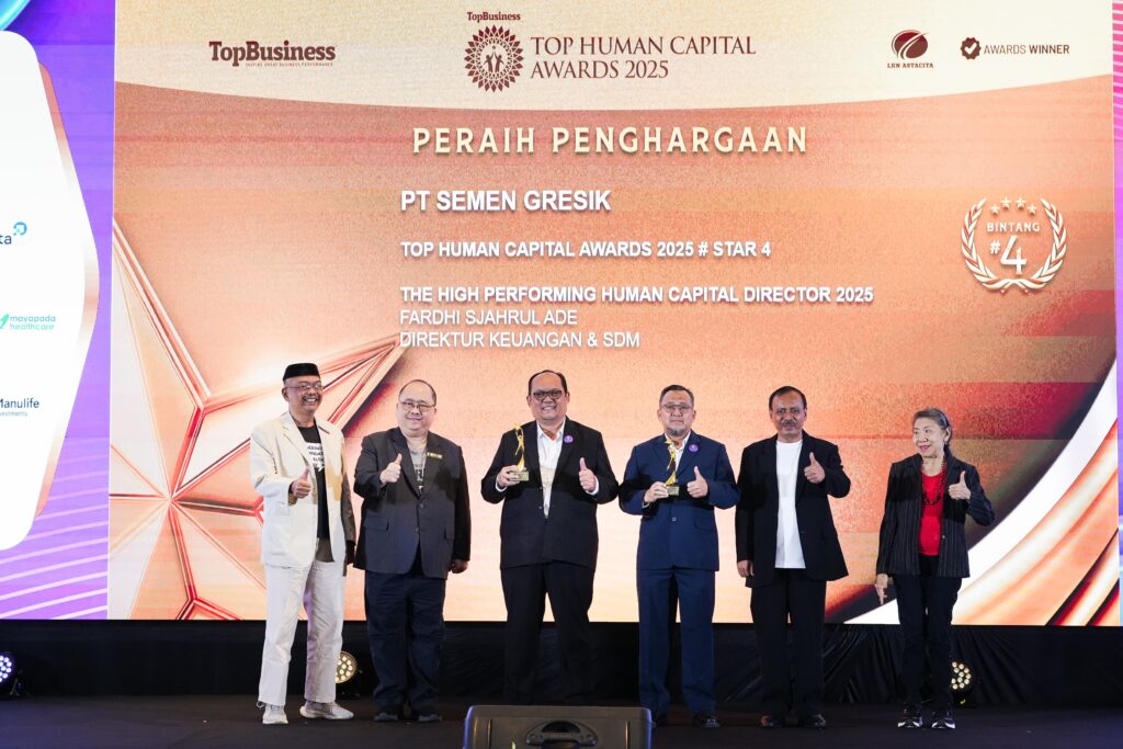 Semen Gresik Raih 2 Penghargaan Nasional Ajang TOP Human Capital Awards 2025 di Jakarta