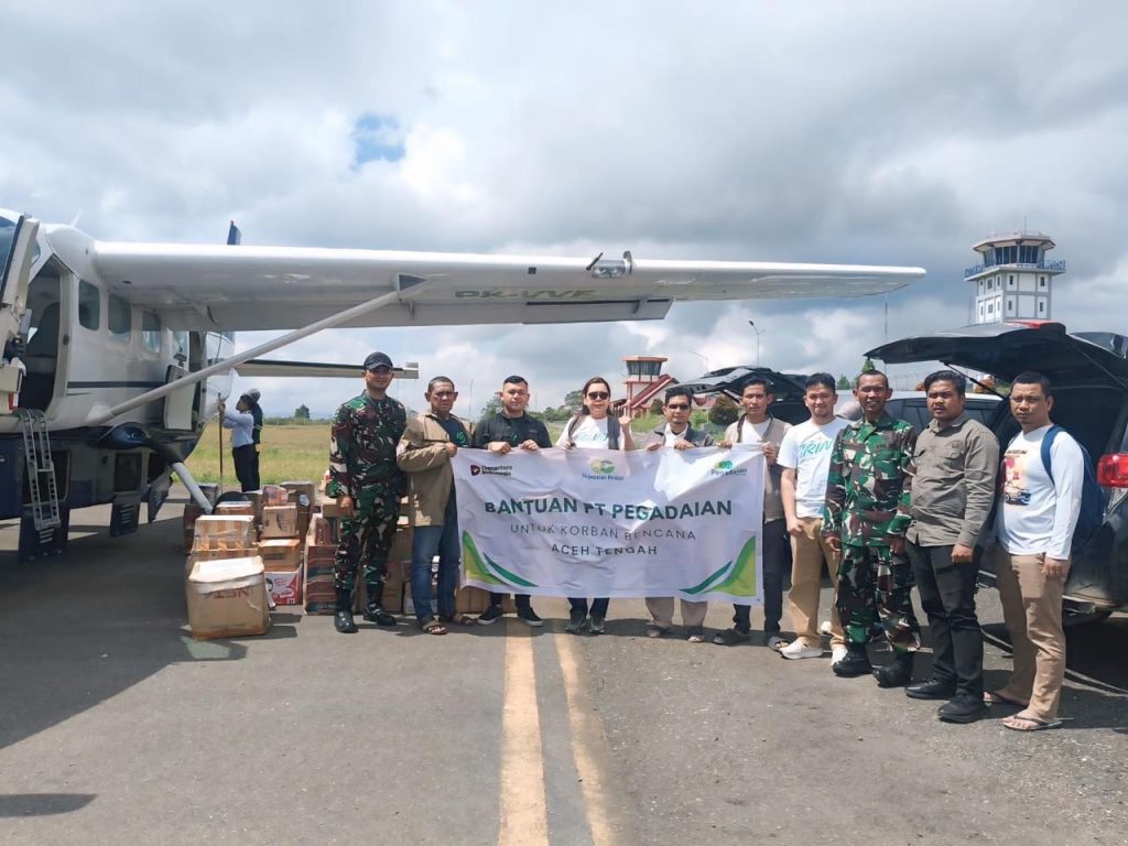 Kirim 1 Ton Bantuan Logistik ke Aceh, Pegadaian Tembus Wilayah Terisolasi dengan Pesawat Carter