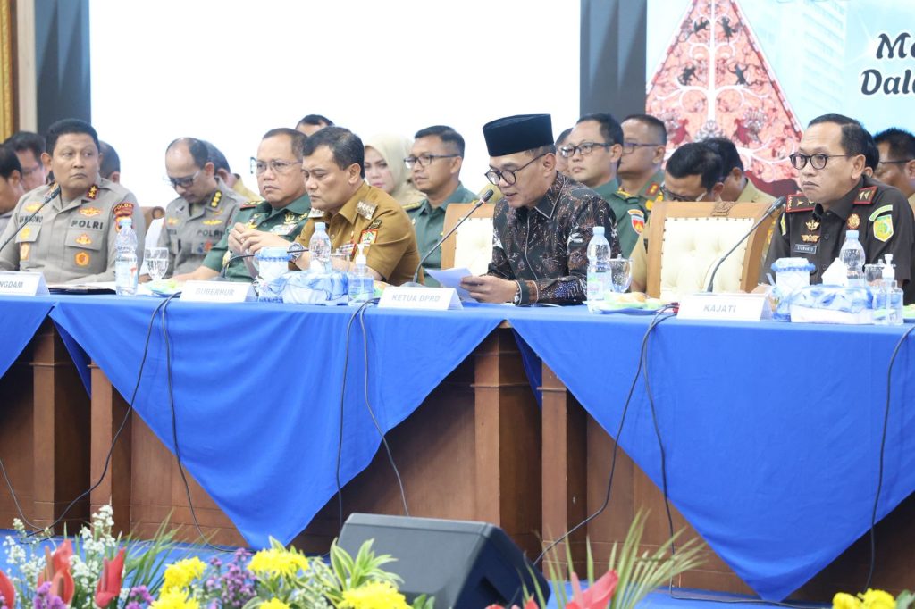 Jelang Nataru, Ketua DPRD Jateng Minta Pemprov Pastikan Kesiapan Jalur Transportasi dan Stok Bahan Pokok Tersedia