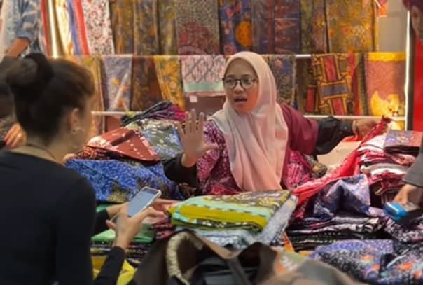 Batik Tulis Lasem Diborong Turis Myanmar, Catatkan Omzet Rp150 Juta di Inacraft 2026