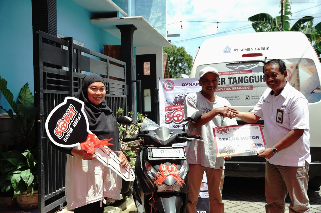 3 Sopir Hebat dengan Poin Tertinggi Dapat Hadiah Utama Sepeda Motor dari Semen Gresik