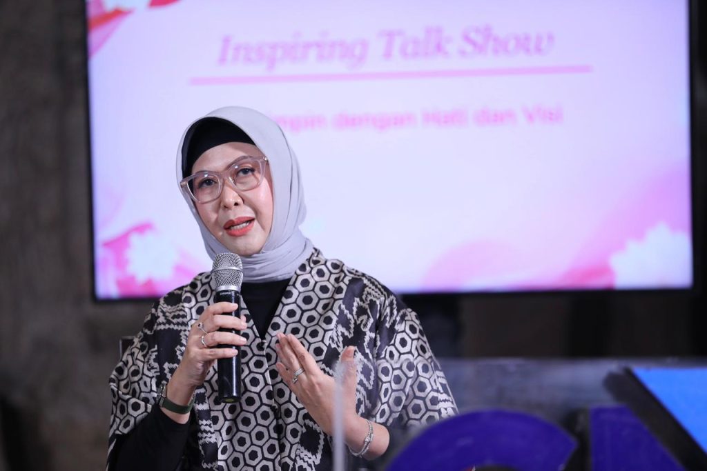Direktur Pegadaian Raih Penghargaan Top Women in Shaping Future Ready Organization