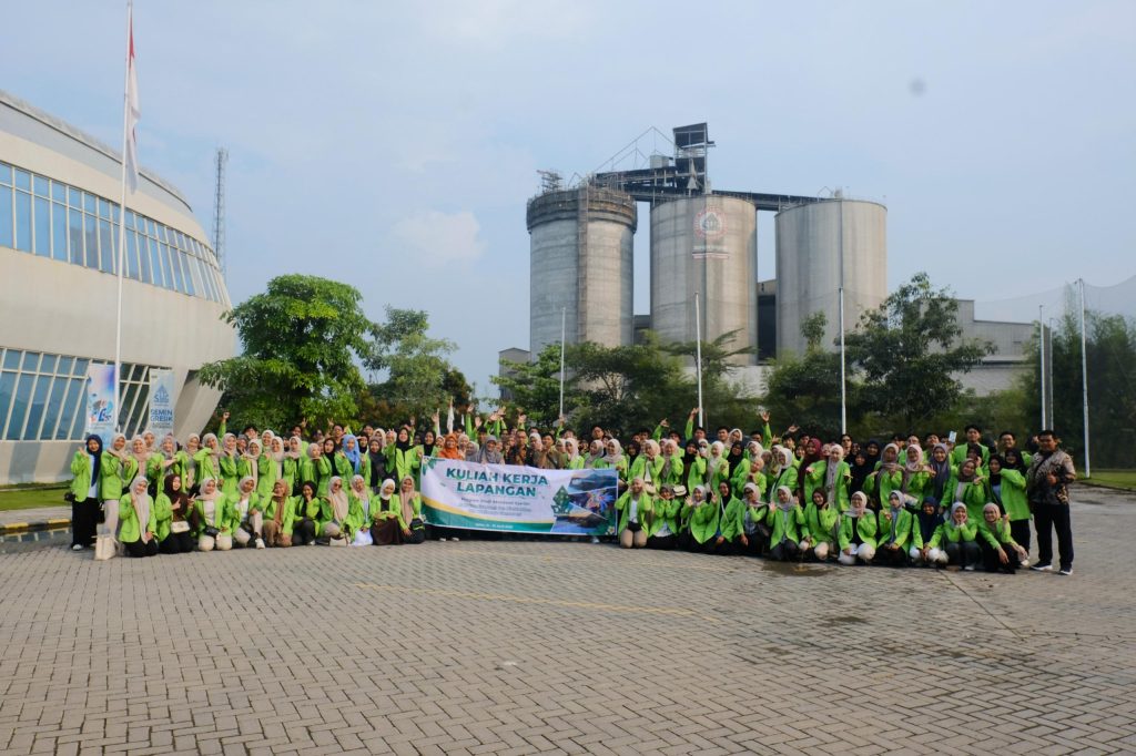 Ratusan Mahasiswa UIN Walisongo Semarang Kunjungi Semen Gresik Pabrik Rembang