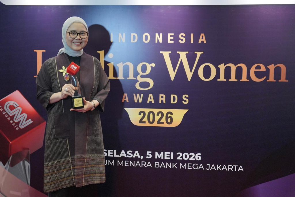 Direktur Pegadaian Selfie Dewiyanti Dianugerahi Indonesia Leading Women Awards 2026