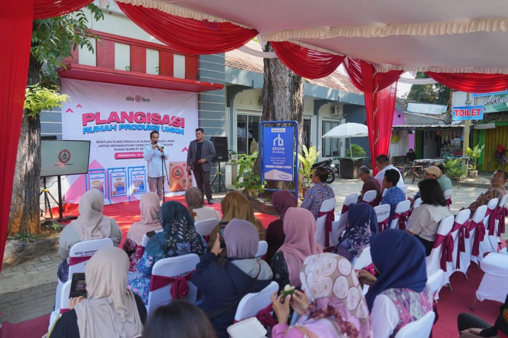 Dukung UMKM Lokal, Rumah BUMN Rembang Semen Gresik dan Pemkab Rembang Realisasikan Plangisasi