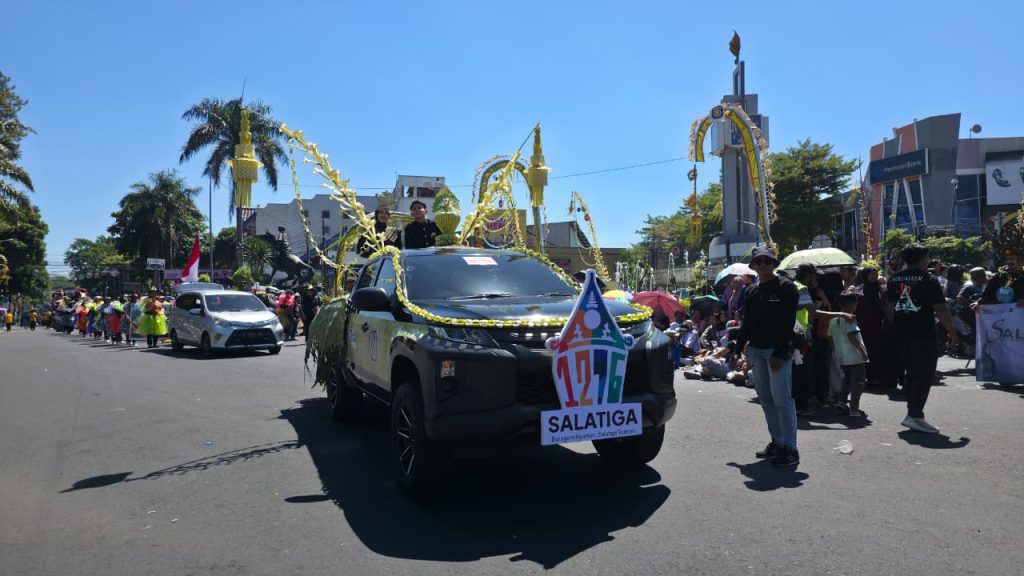 BRI Salatiga Ikut Meriahkan Pawai HUT ke-1.276 Kota Salatiga