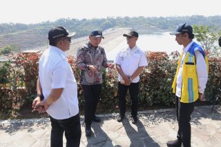 Ketua DPRD Jateng Sumanto hadir langsung dalam acara peresmian bendungan Jlantah di Karanganyar belum lama ini. (Istimewa)