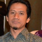 Membangun Identitas, Meraih Kenikmatan