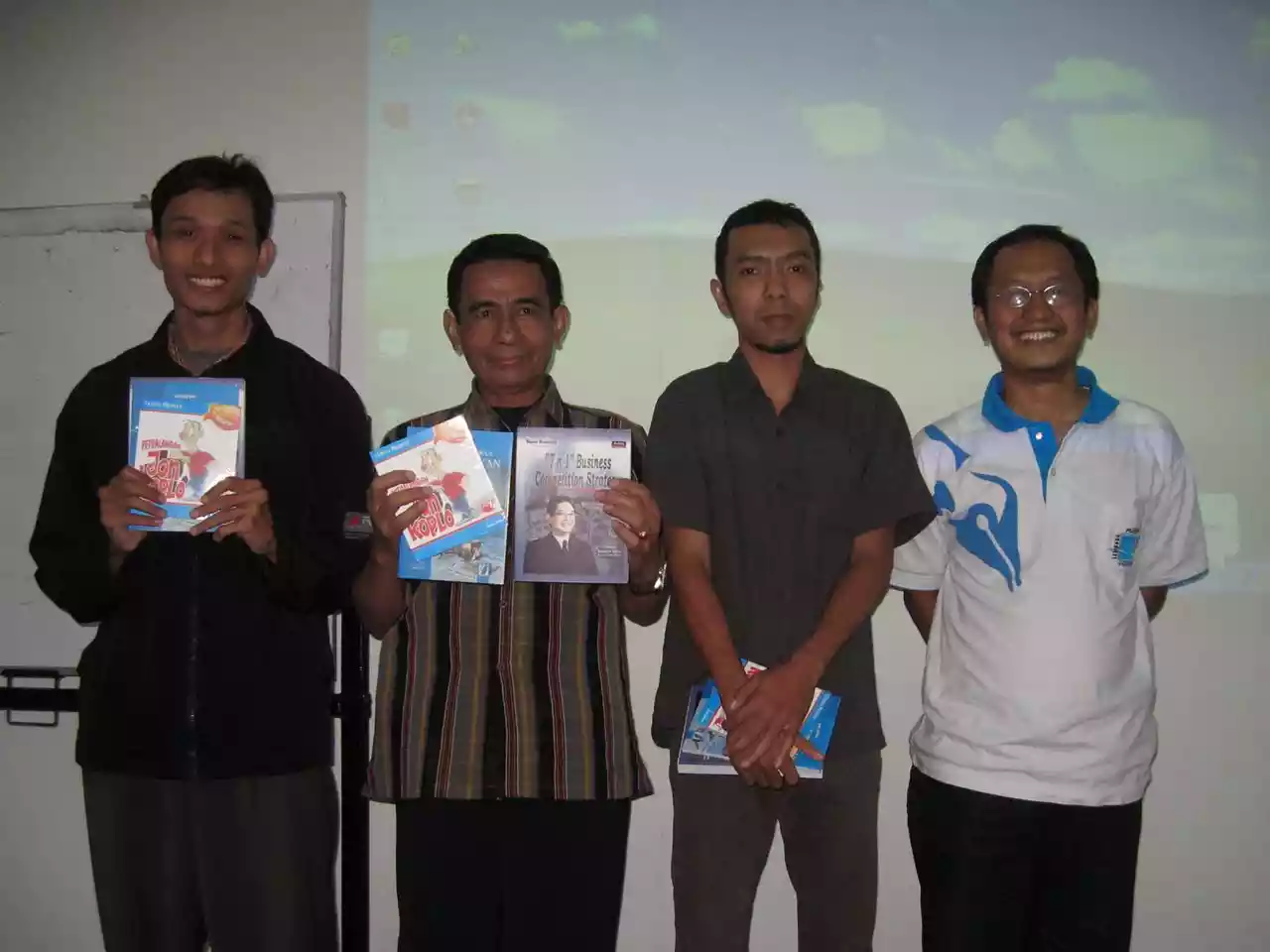 SOLOPOS MENUMBUHKAN KEYAKINAN