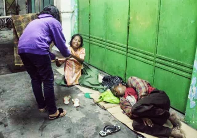 Bahagia dengan Berbagi