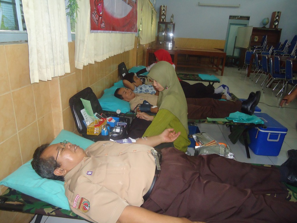 Donor Darah 2016 SMA Yosef Solo