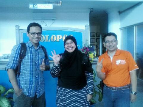 Menulis Itu Membebaskan