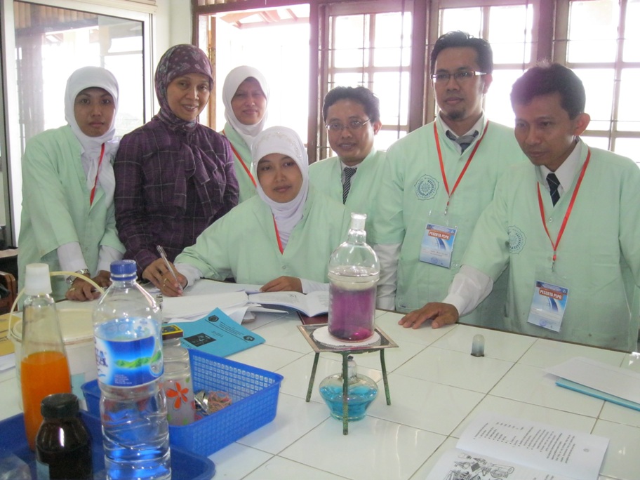 Jangan Menghapalkan Rumus Kimia, Begini Cara Menguasai Penyelesaian Soal Kimia