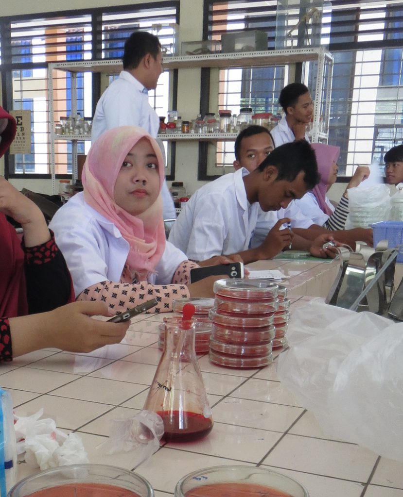 Mencetak Tenaga Ahli & Profesional Bidang Industri Pangan