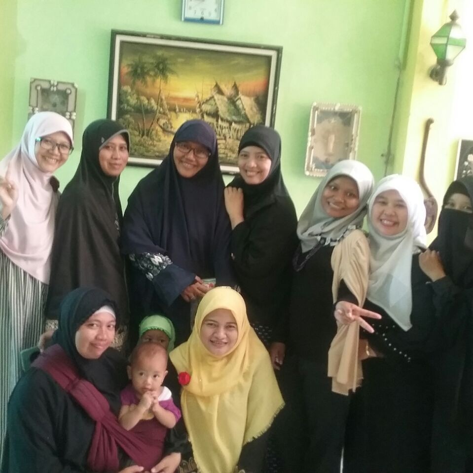 KEUNTUNGAN MENGIKUTI KOMUNITAS MENULIS DAN MENJAHIT