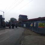 Pasar direnovasi jalan pun macet