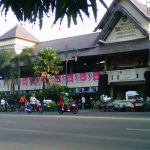 Pasar Cuan Dengan Omset Gila