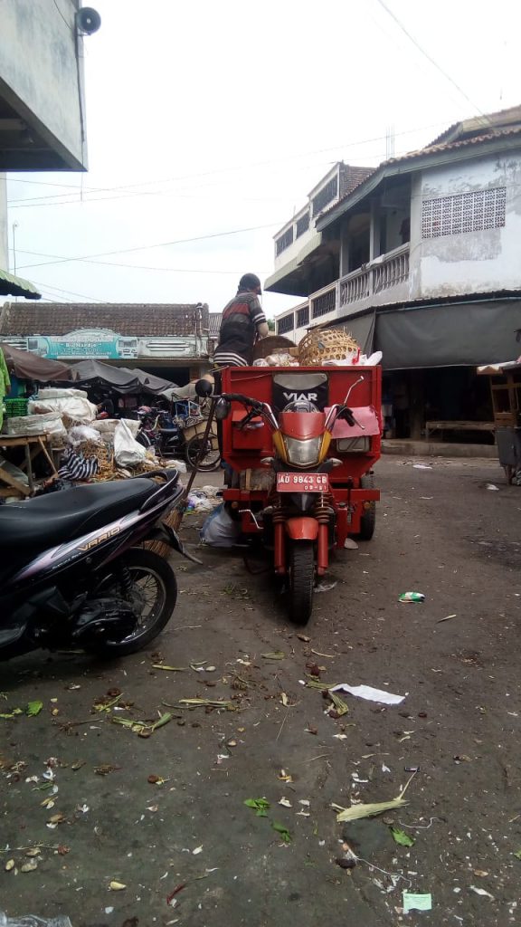 PENUMPUKAN SAMPAH !