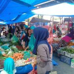 Uniknya Pasar Yang Hanya Ada Pada Hari Senin Saja