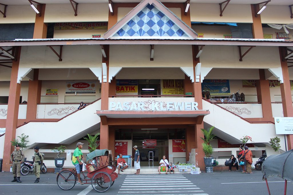 Mall Tradisional Yaa Pasar Klewer