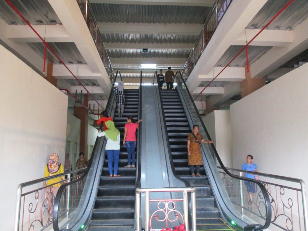 PASAR BAGUS PENJUALAN MALAH MENURUN