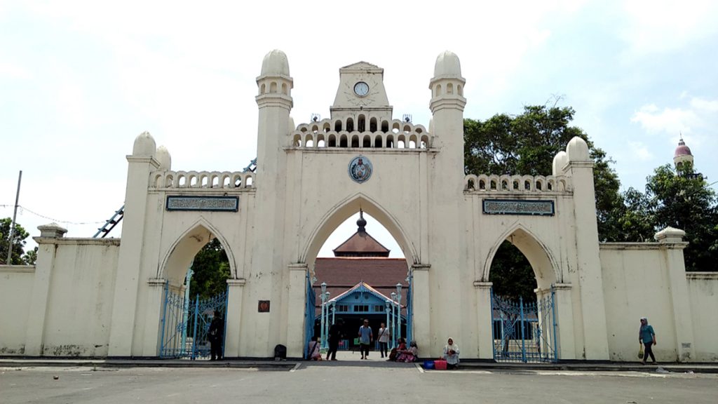 Akulturasi Budaya Masjid Agung Surakarta
