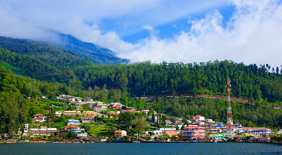 Sarangan Bagaikan Ranu Kumbolo Di Gunung Lawu